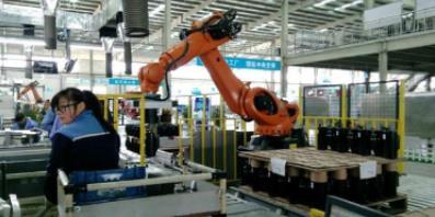 揭秘美的空調(diào)全智能工廠(chǎng),與傳統(tǒng)工廠(chǎng)有何區(qū)別